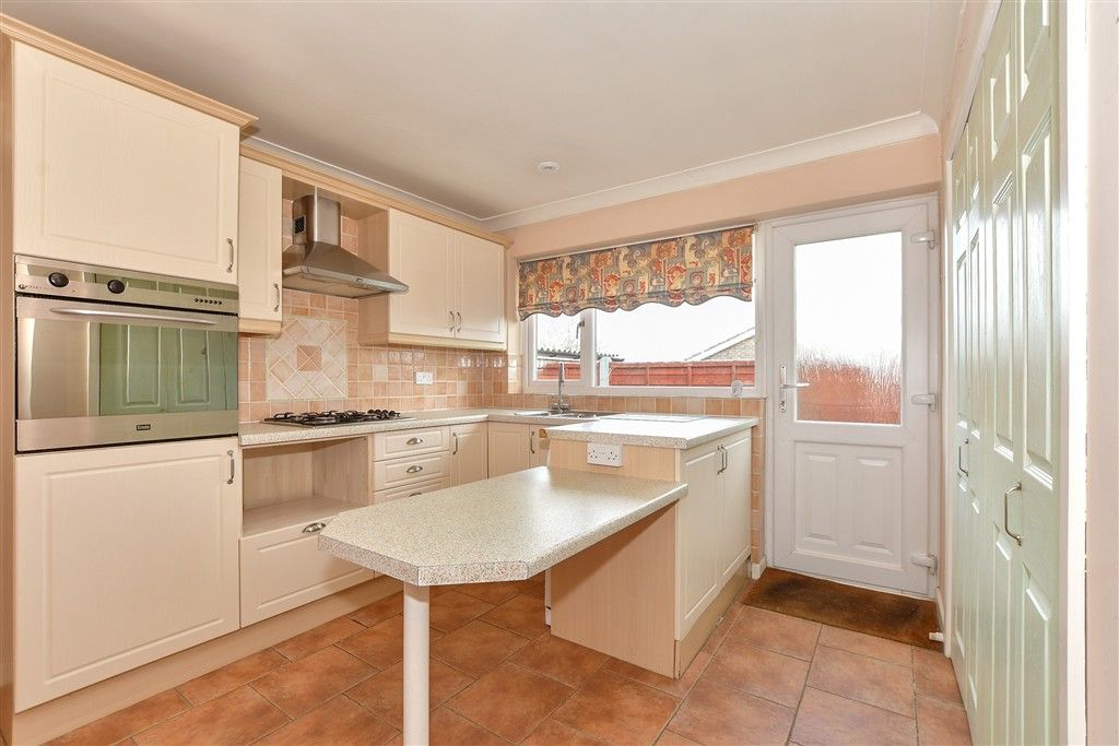 Property photo 3 of 15 Kitchen