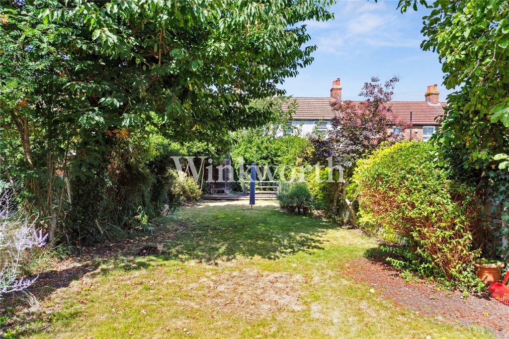 Property photo 2 of 17 Picture No. 16