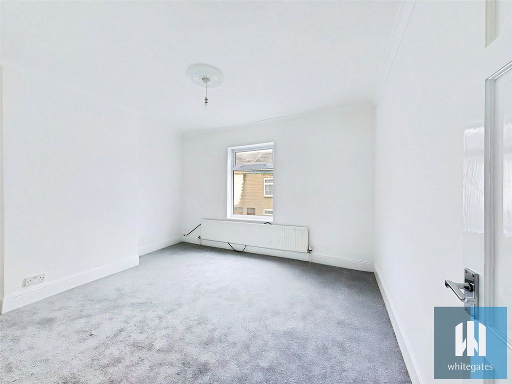 Property photo 3 of 6 Picture No. 02