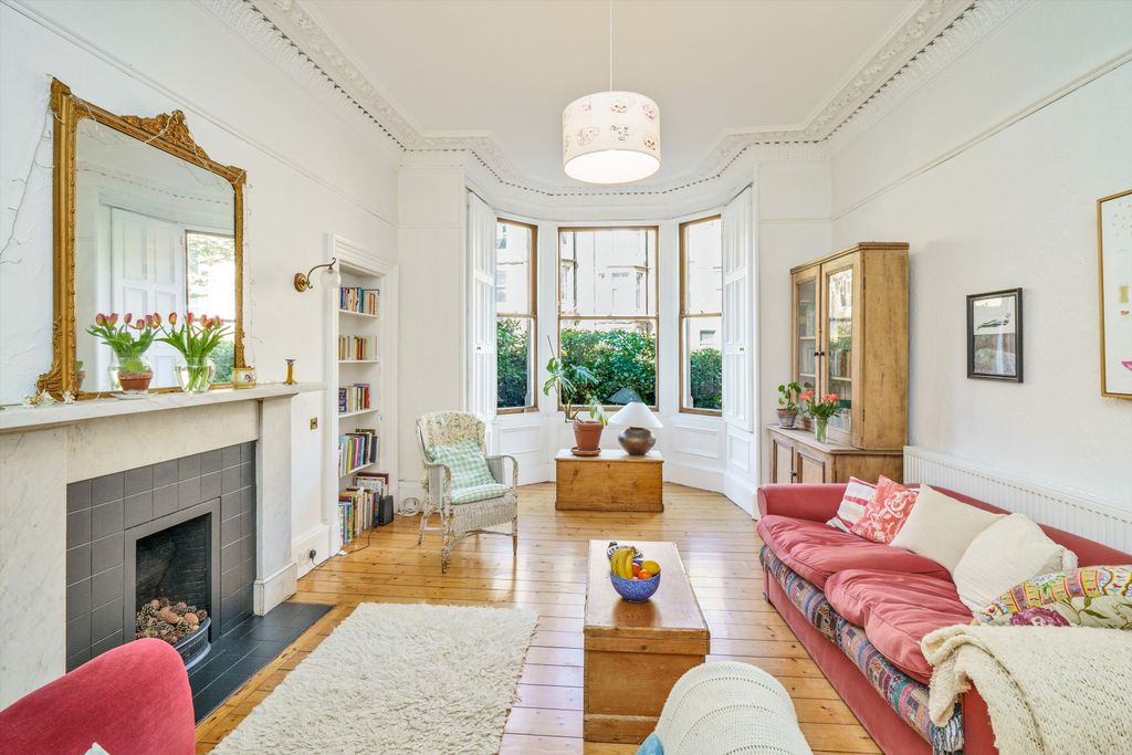 Property photo 2 of 24 Image