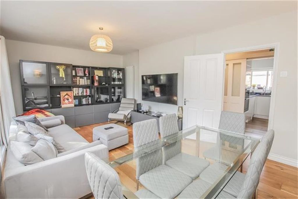 Property photo 1 of 7 (Main)