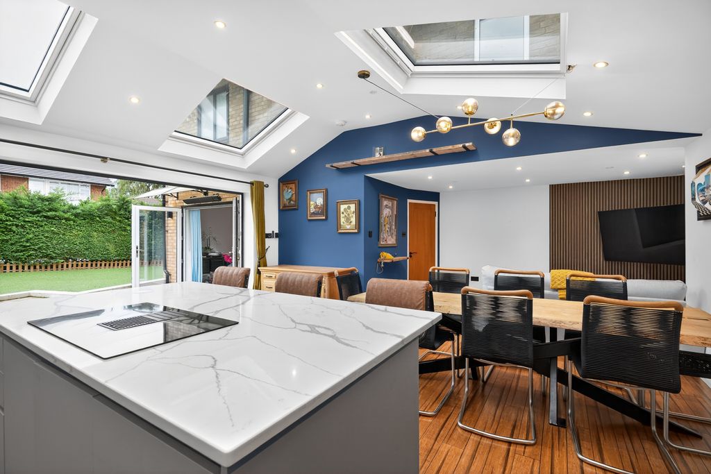 Property photo 3 of 20