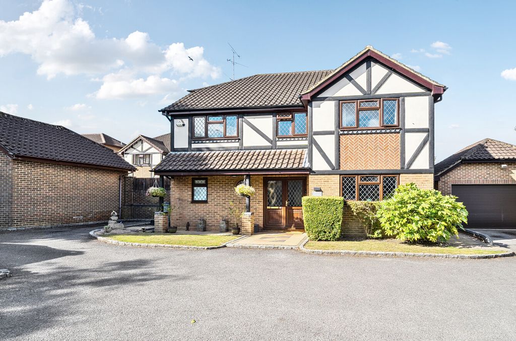 Property photo 1 of 28 1346886-2-68B01c1...