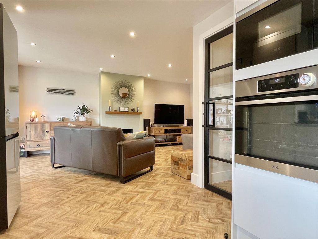 Property photo 2 of 30 Img_1112.Jpeg