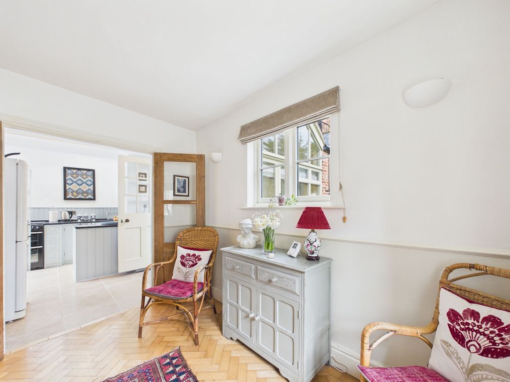 Property photo 3 of 40