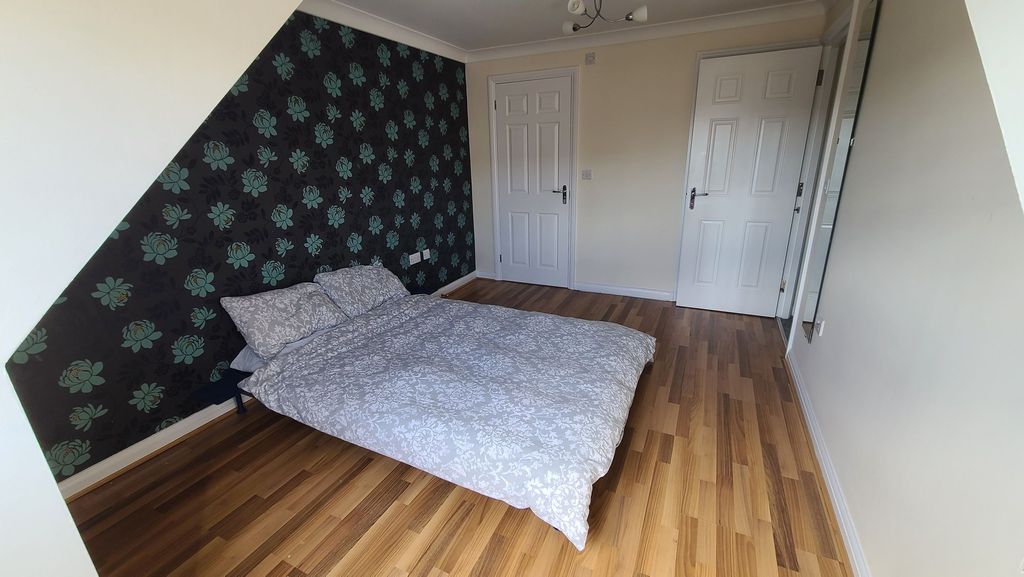 Property photo 3 of 20 Bedroom One