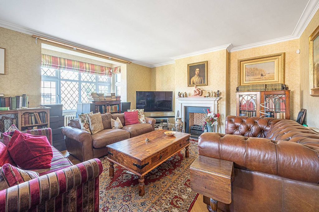 Property photo 1 of 6