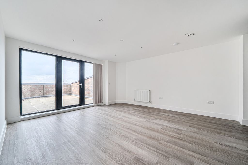 Property photo 1 of 14 -69B27c1Ec8B2c-l-...