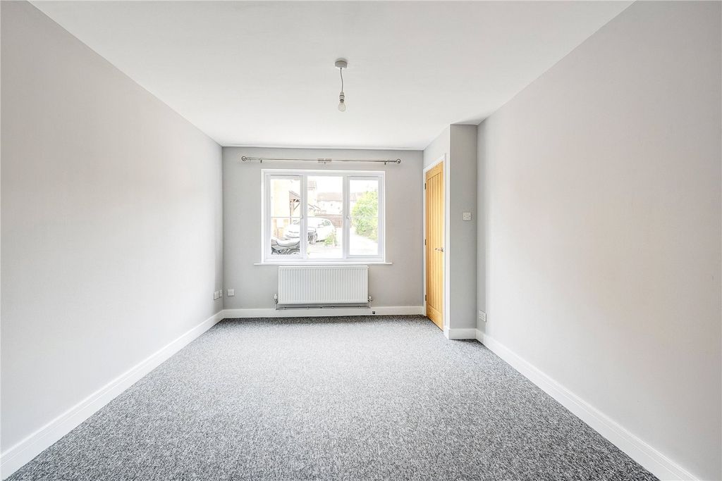 Property photo 2 of 11 Picture No. 05