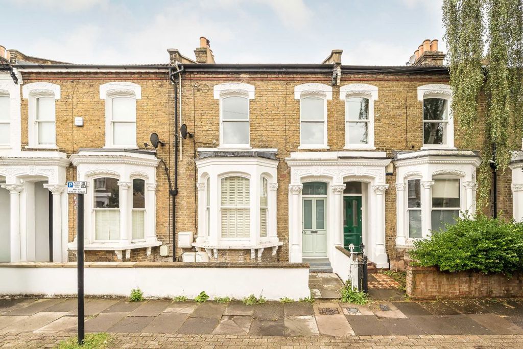 Property photo 1 of 7