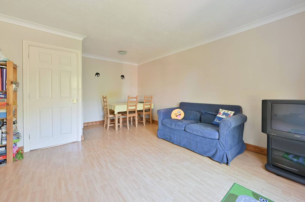Property photo 3 of 22