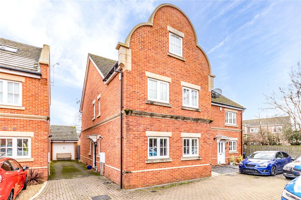 Property photo 1 of 35 Picture No. 37