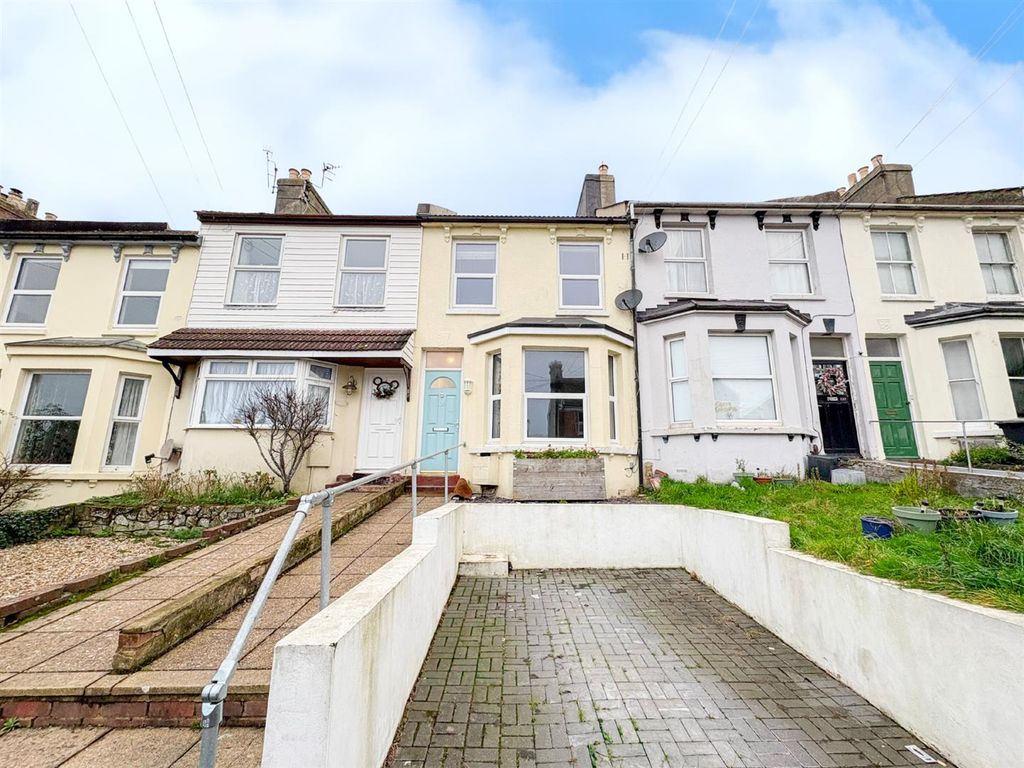 Property photo 1 of 14 Front