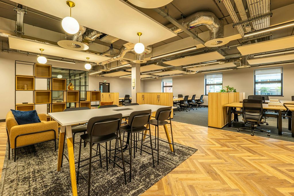 Property photo 1 of 13 W_Silbury Building Shots 5_Office 2.Jpg