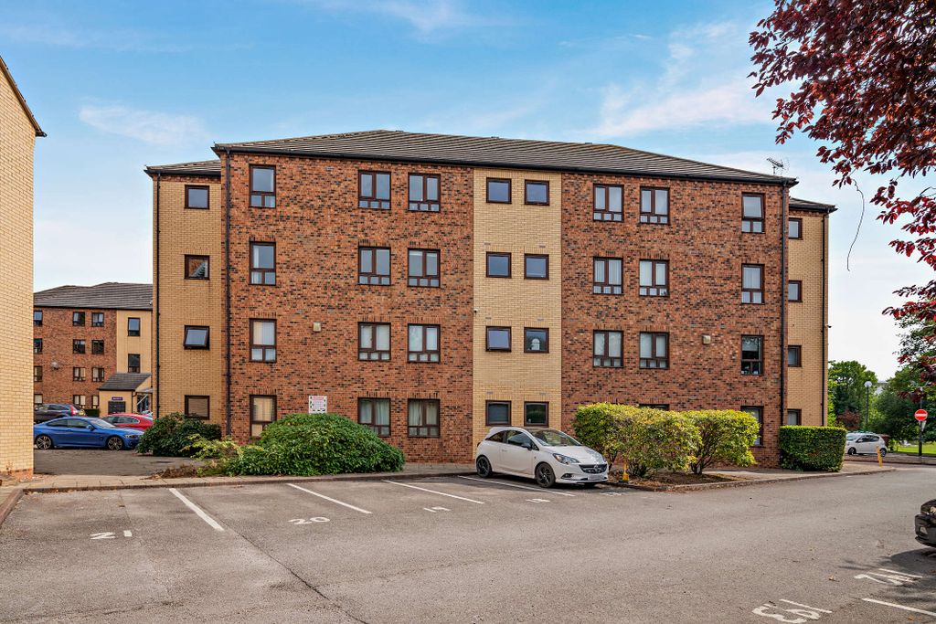 Property photo 1 of 12 Hepworth House