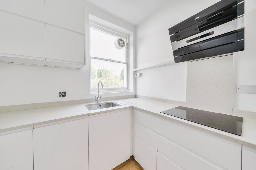Property photo 2 of 13 Picture No. 02