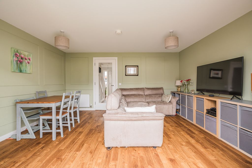 Property photo 2 of 25 Property Image 2