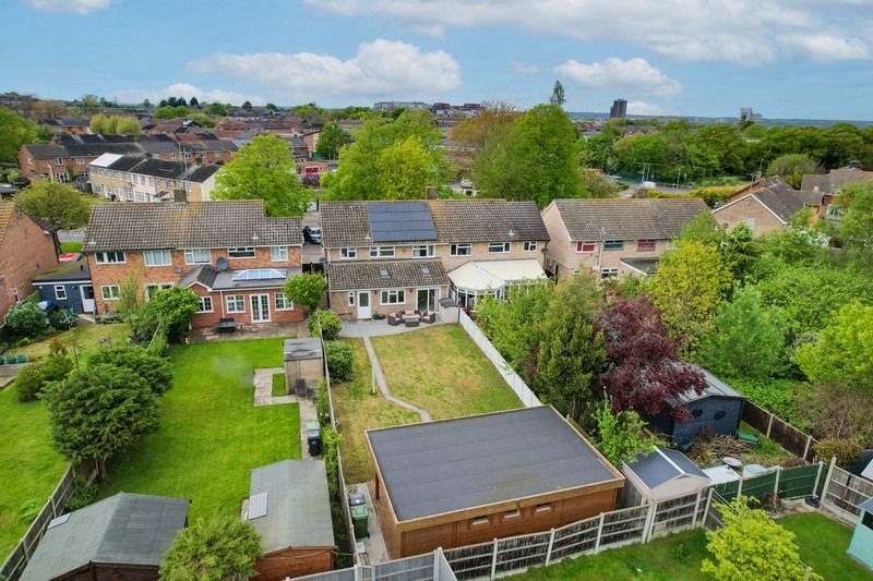 Property photo 3 of 27 4690972