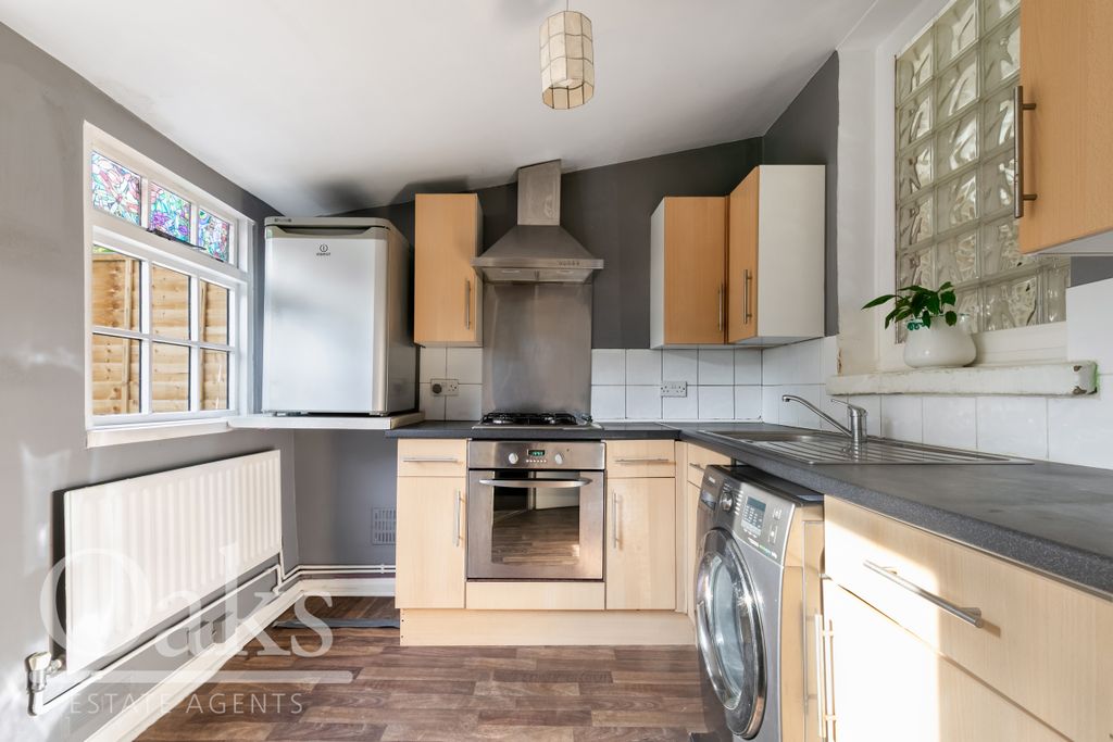 Property photo 3 of 8 Floorplan