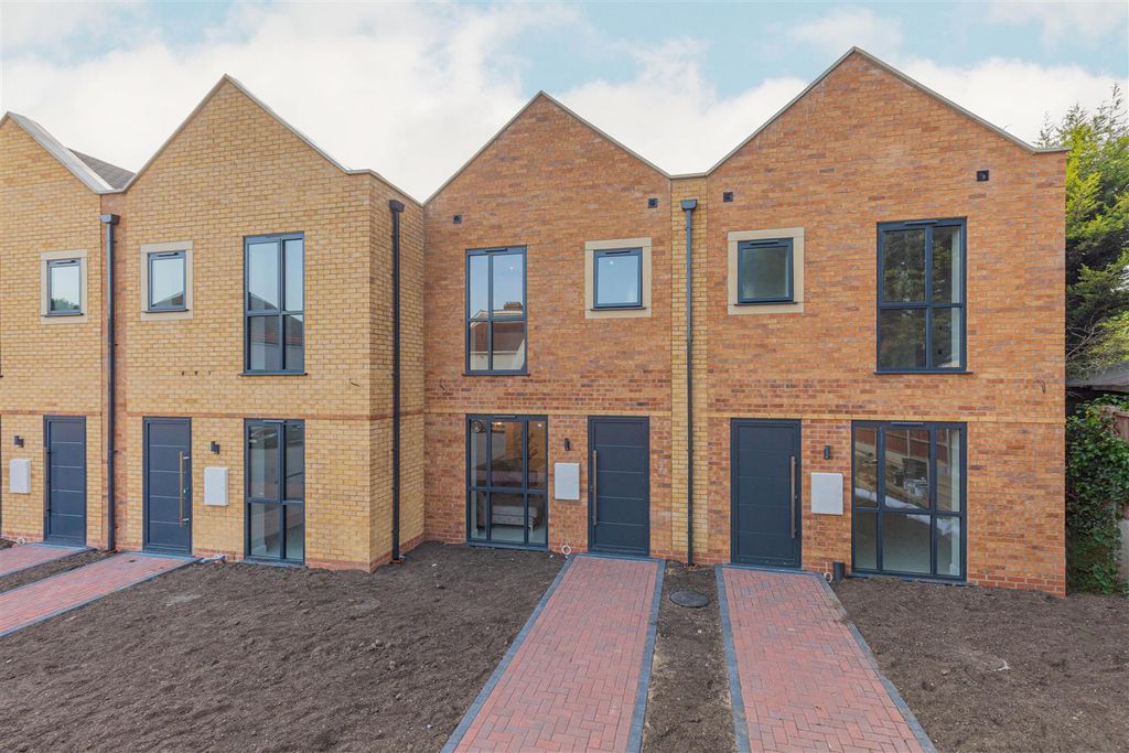 Property photo 1 of 8 CC1A5852.Jpg
