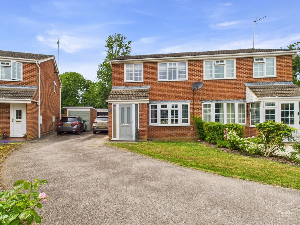 Property photo 1 of 10 Cam02127G0-Pr0304-Still018