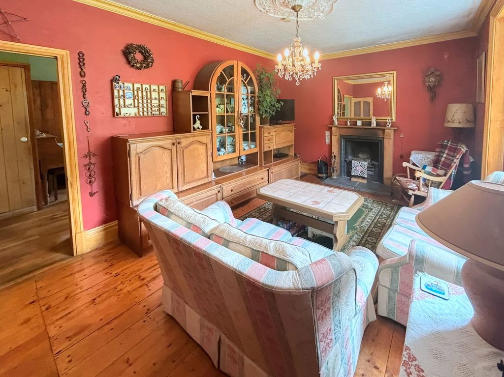 Property photo 3 of 46