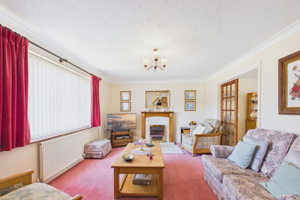 Property photo 2 of 13 Picture No. 04