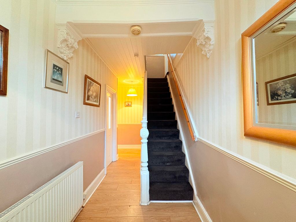 Property photo 3 of 26