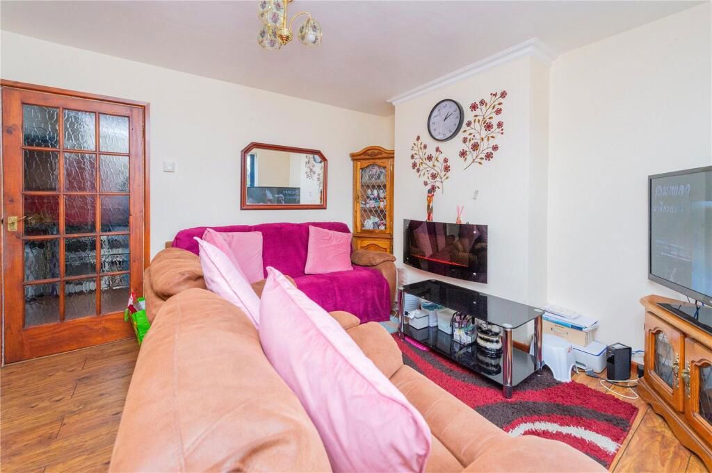 Property photo 3 of 24