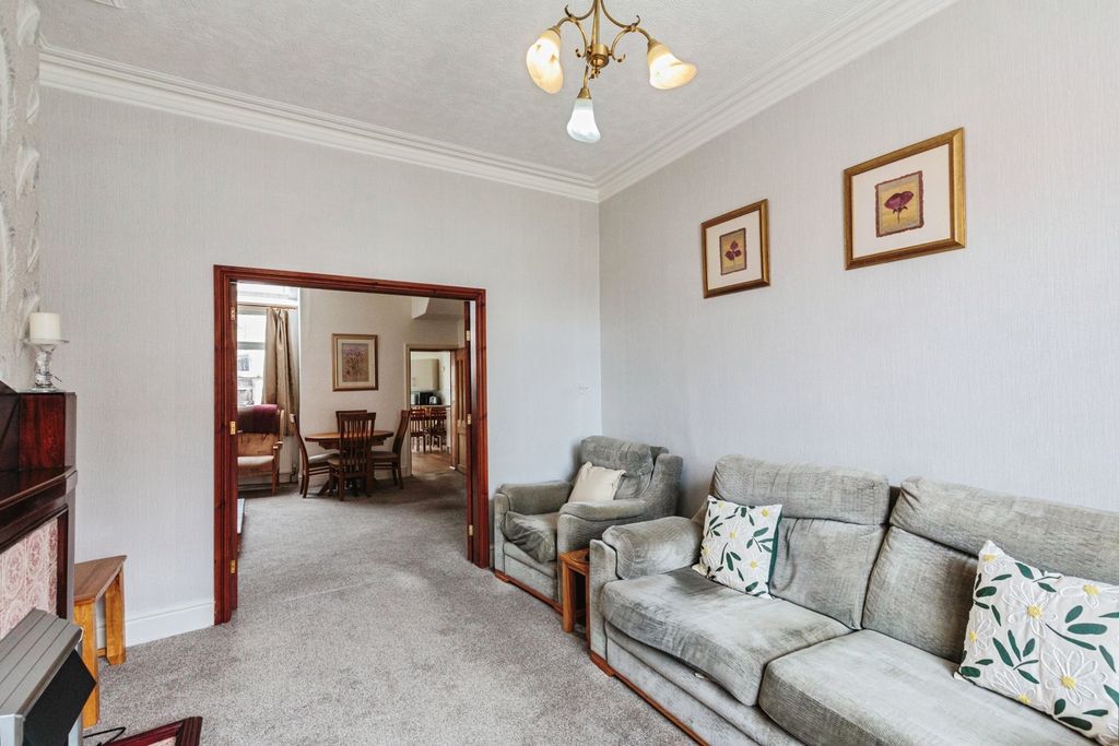 Property photo 2 of 16 Photo