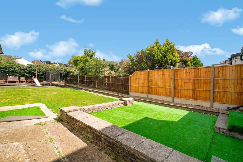 Property photo 3 of 20 19425915 (15).Jpg