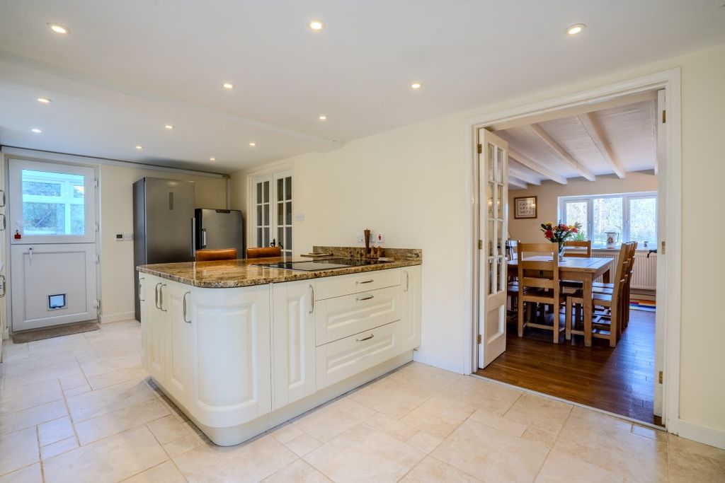 Property photo 2 of 31 Iq_00168-Hdr