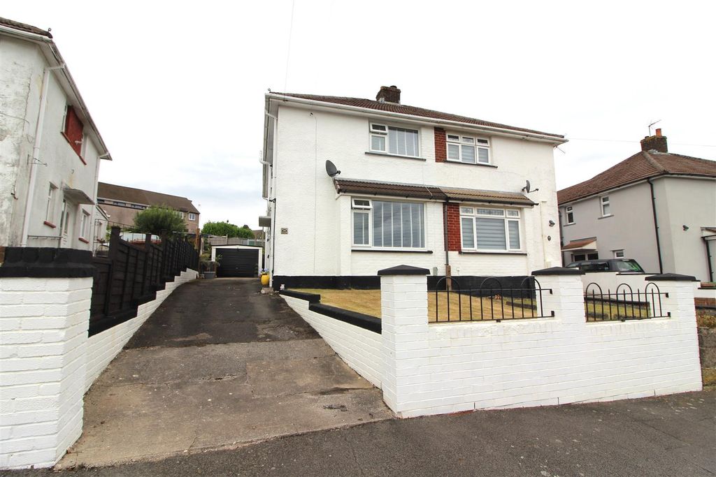 Property photo 1 of 30 Outside