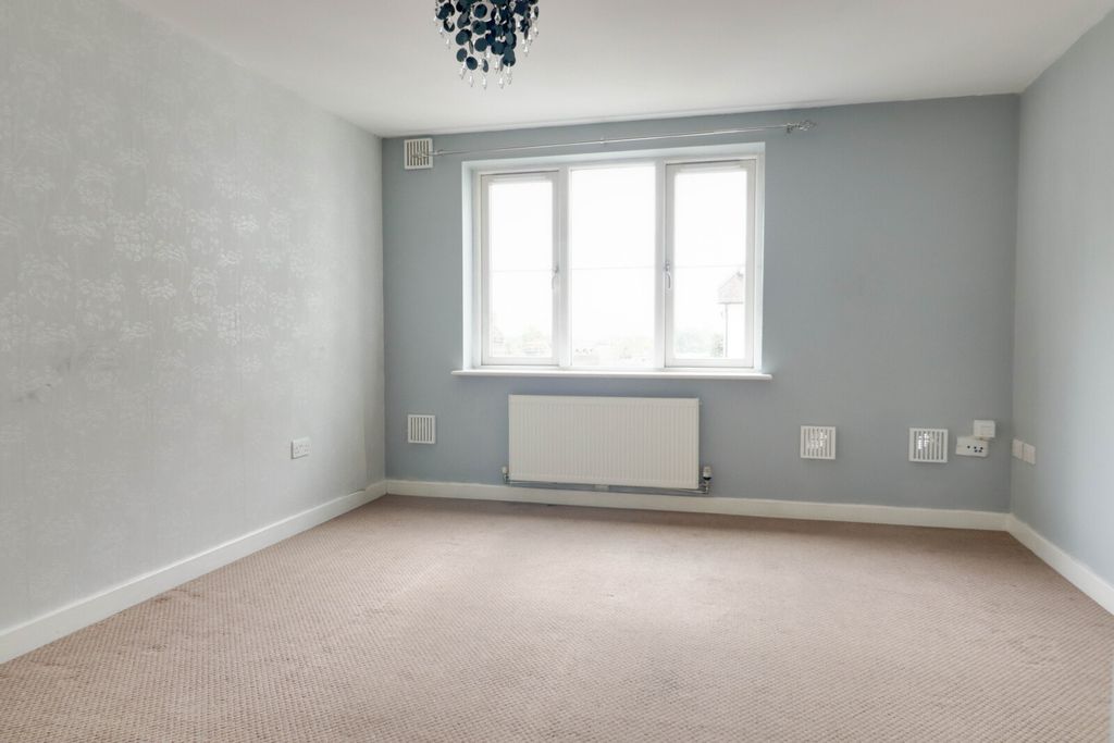 Property photo 3 of 9 Picture No. 05