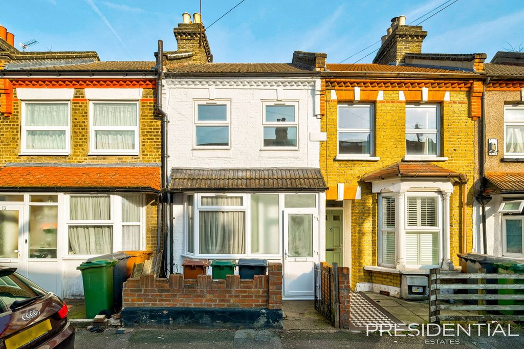 Property photo 1 of 25