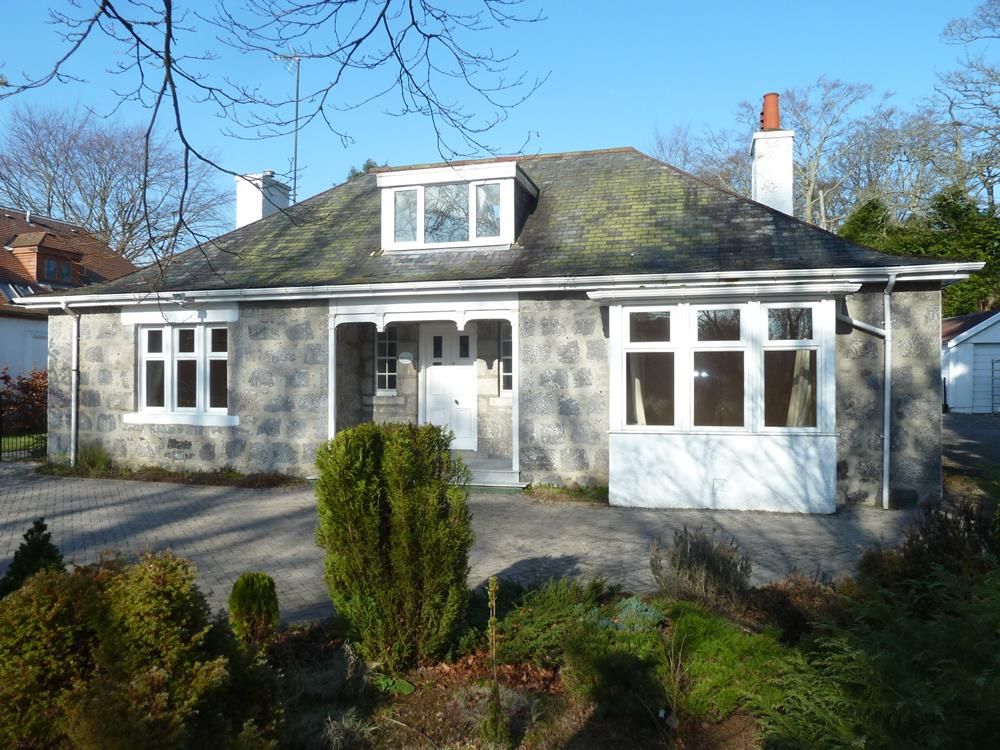 Property photo 1 of 15 Dunsyre − Exterior