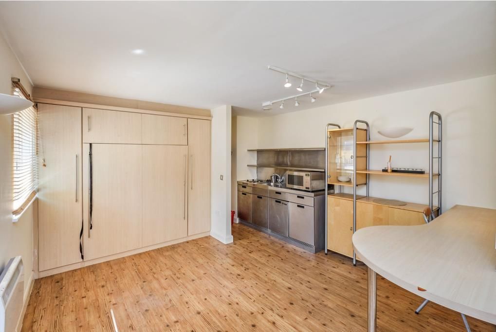 Property photo 1 of 10 View
