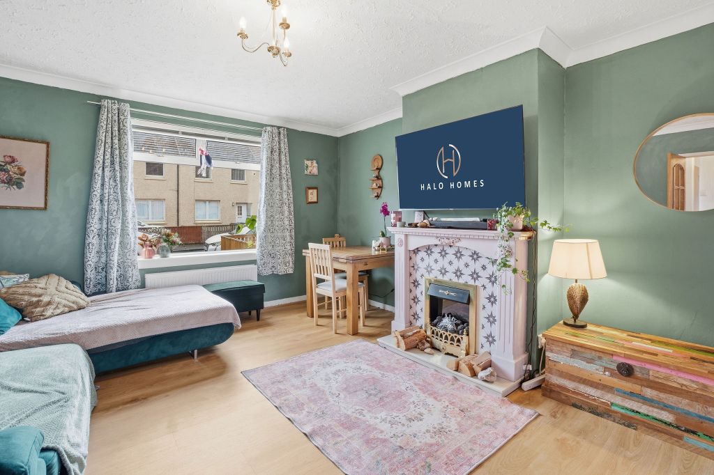 Property photo 2 of 20 Lounge