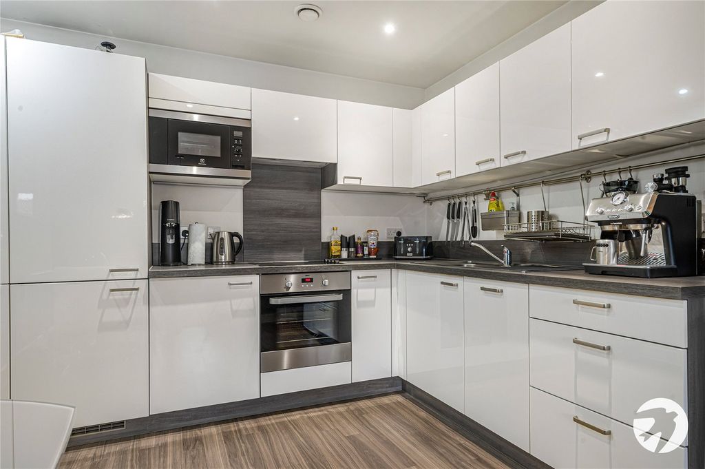 Property photo 3 of 17 Picture No. 34