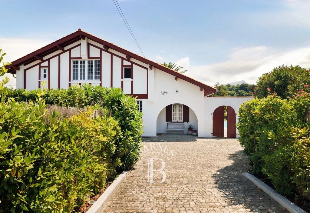 Property photo 1 of 24