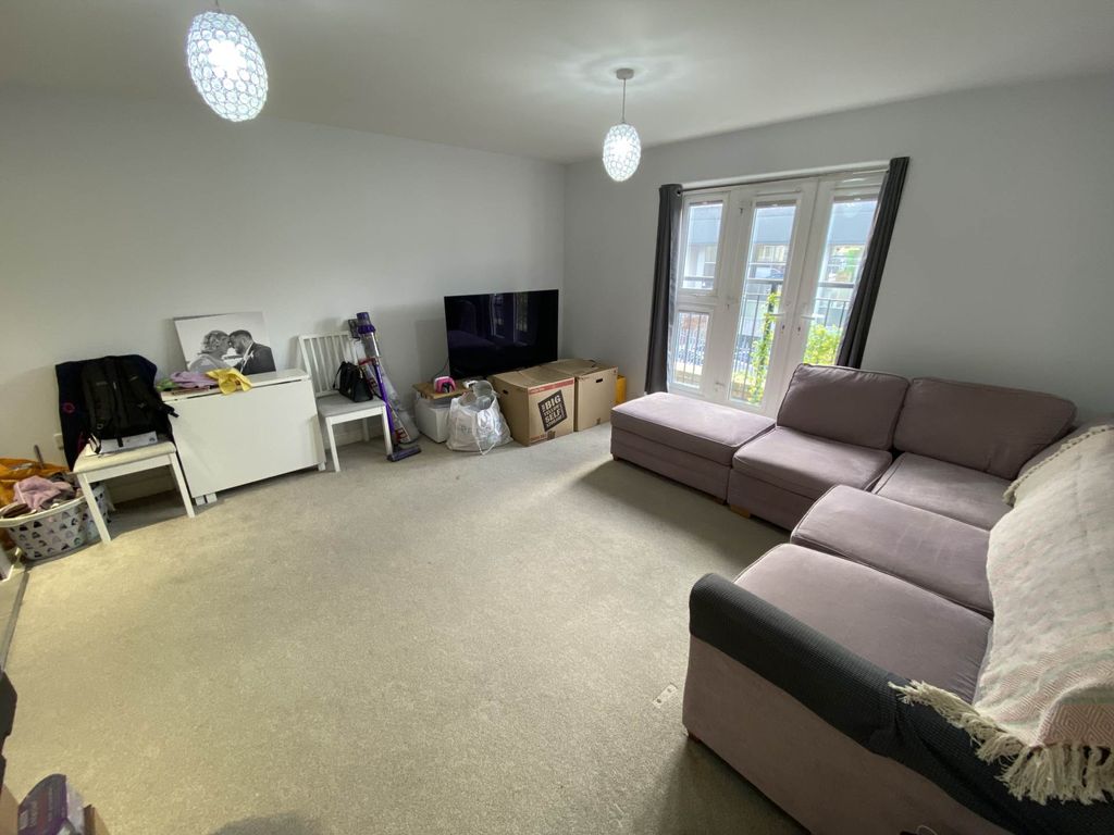 Property photo 3 of 7