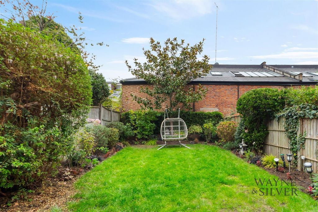 Property photo 3 of 12