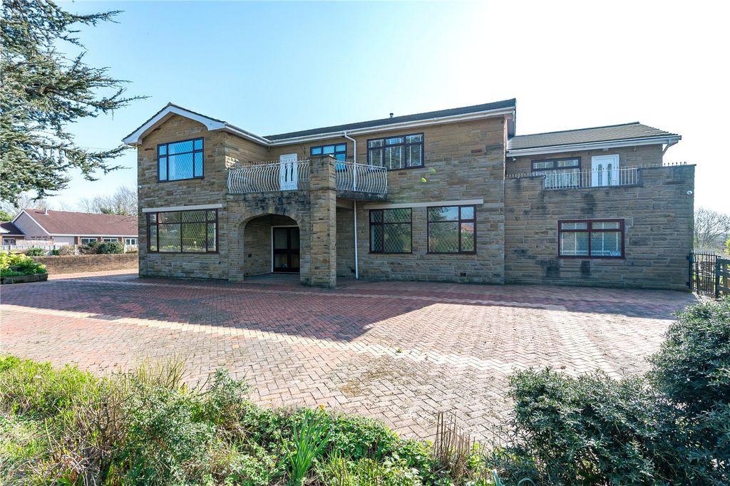 Property photo 1 of 34 Picture No. 31
