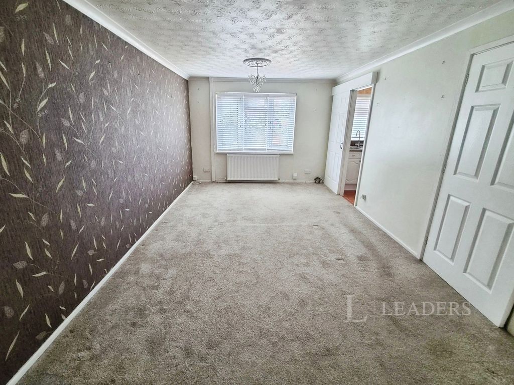 Property photo 2 of 10 Pbox-Img.Jpg