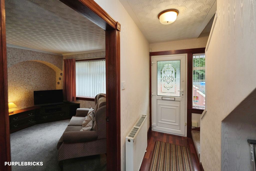 Property photo 3 of 24