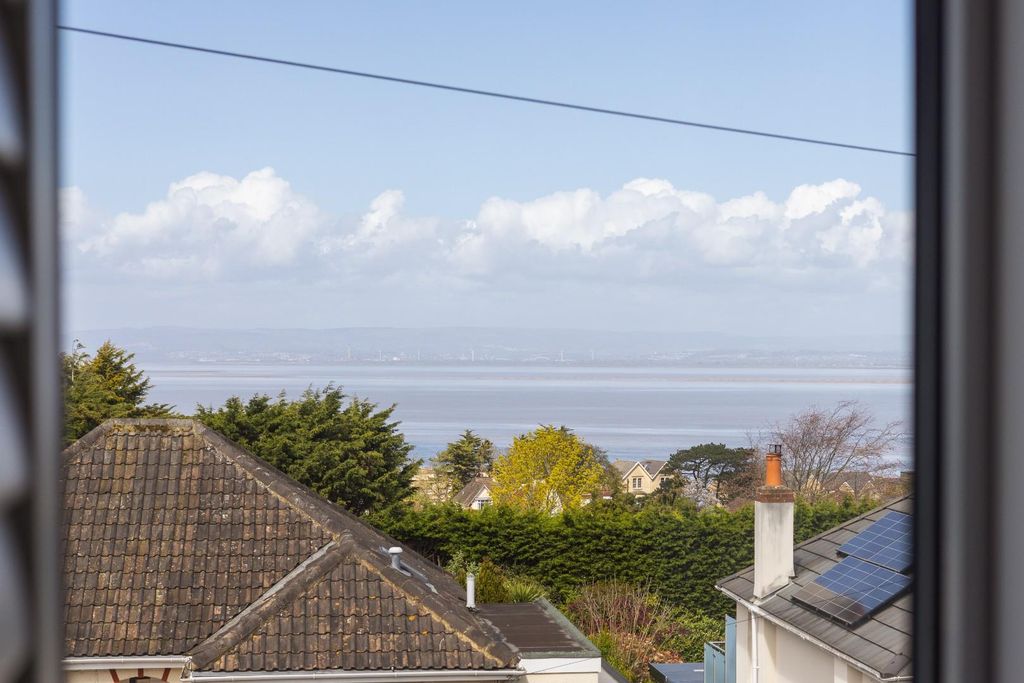 Property photo 3 of 32 Char9908.Jpg