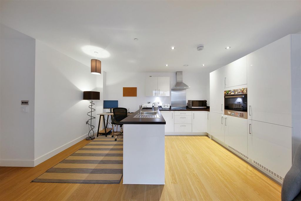 Property photo 2 of 16 Flat 39, Orwell Court - 7O0Tm6i02Jx7Uvefyk23.Jpg