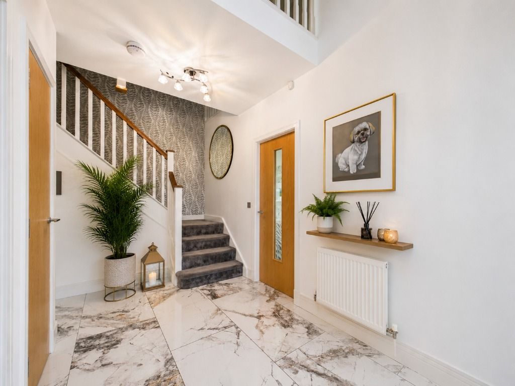 Property photo 2 of 42