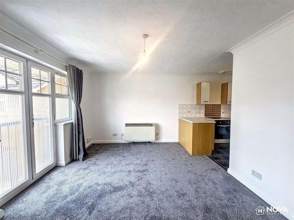 Property photo 2 of 10 Img_3428.Jpg