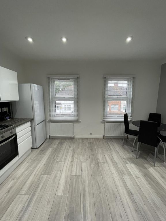 Property photo 3 of 13 Https://Cdn.Rmcloud.Online/Rmc-Temp-Live/Major/Fc129E0B9Ea3E1722559c8Da9c0938A3.Jpg